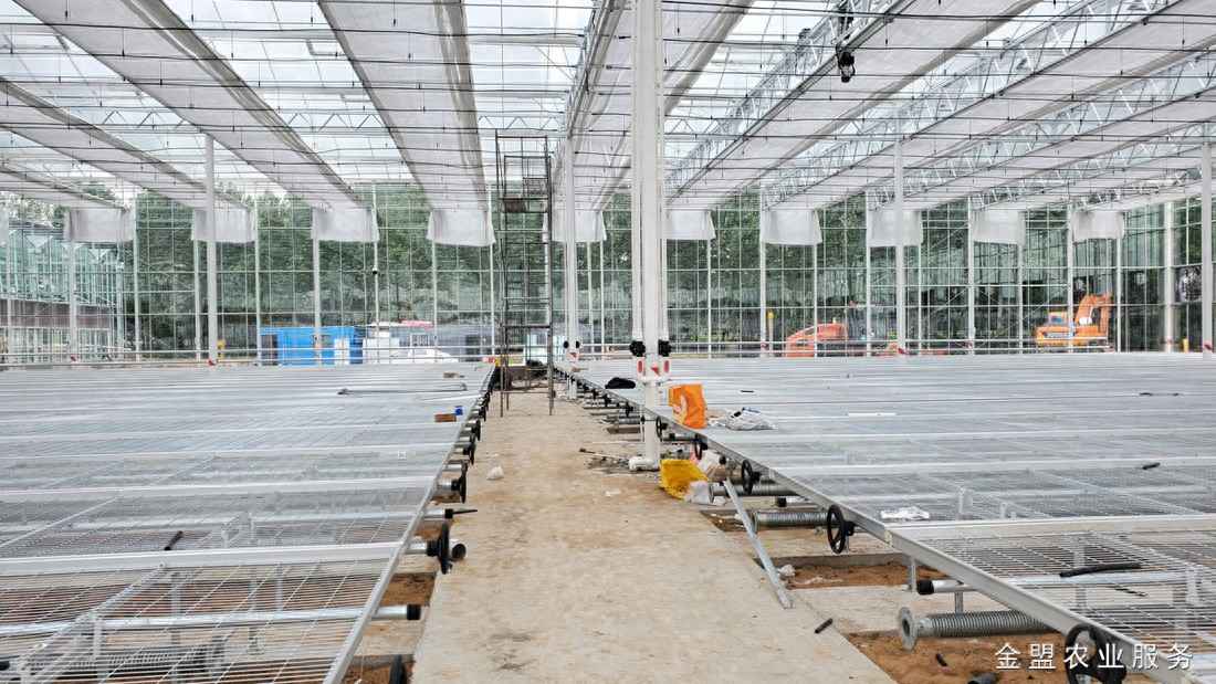 奥仁格管道：热浸锌涂塑钢管在大棚结构中的核心优势