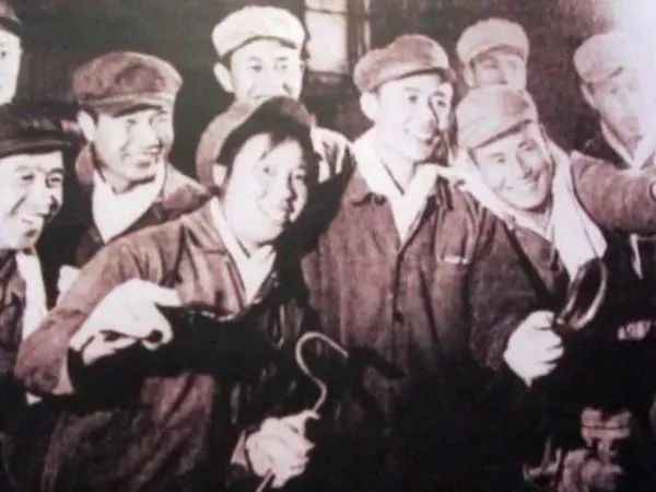 宁夏钢铁辉煌史:从第一炉钢到创新巅峰 宁夏钢铁辉煌史:从第一炉钢到创新巅峰