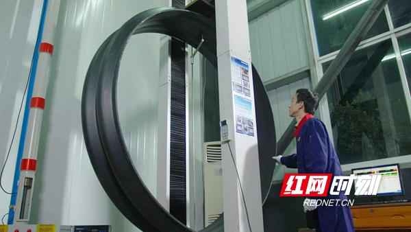 湖南热浸涂塑钢管厂：专精特新“小巨人”的崛起之路