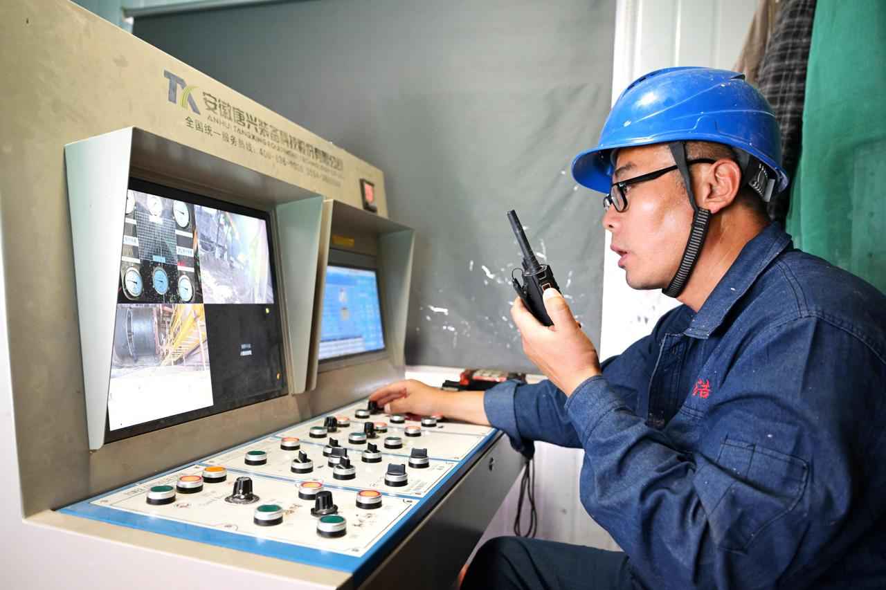 宁夏最长电力地下顶管工程贯通 宁夏最长电力地下顶管工程贯通