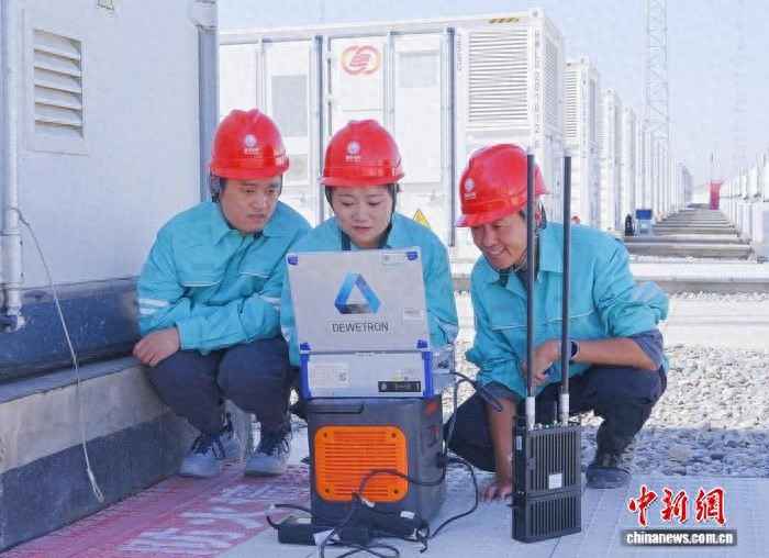 新疆电网装上“太空千里眼” 卫星互联网破解偏远地区电力测试难题 新疆电网装上“太空千里眼” 卫星互联网破解偏远地区电力测试难题