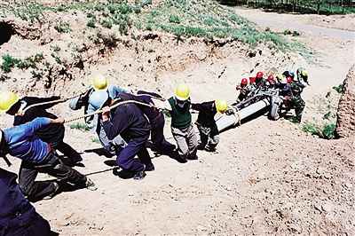 奥仁格管道：岳阳方形电力管的发展传奇，姚军良不忘党恩话电力从无到有谋发展