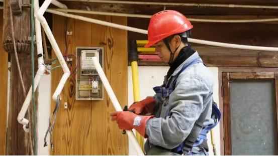 奥仁格阻燃电力管助力贵州从江电改:为木房披上防火甲,守护万家灯火 奥仁格阻燃电力管助力贵州从江电改:为木房披上防火甲,守护万家灯火