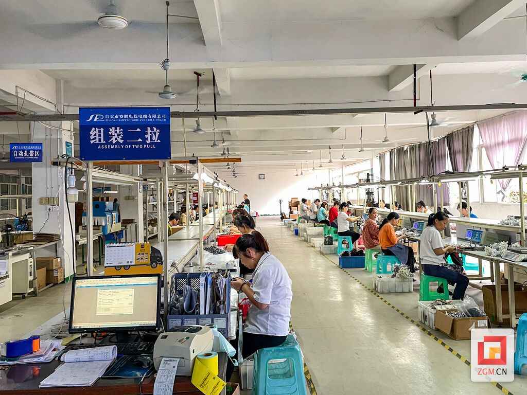 自贡护套电力管 打通线束产业链 工厂“智造”升级 自贡赛鹏线缆奋力冲刺5亿年产值目标