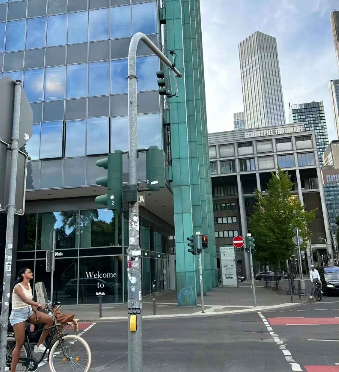 电力配管图 日本电线如 “蛛网”,德国全地下:各国布线,藏着多少实力差距? 电力配管图 日本电线如 “蛛网”,德国全地下:各国布线,藏着多少实力差距?