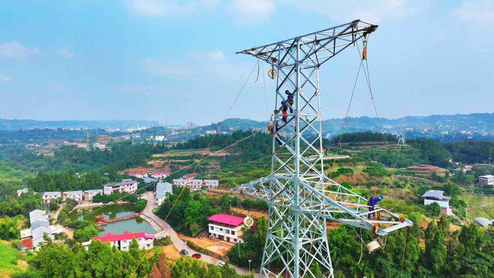 巴中电力远赴宜宾 圆满完成电网升级跨区域施工