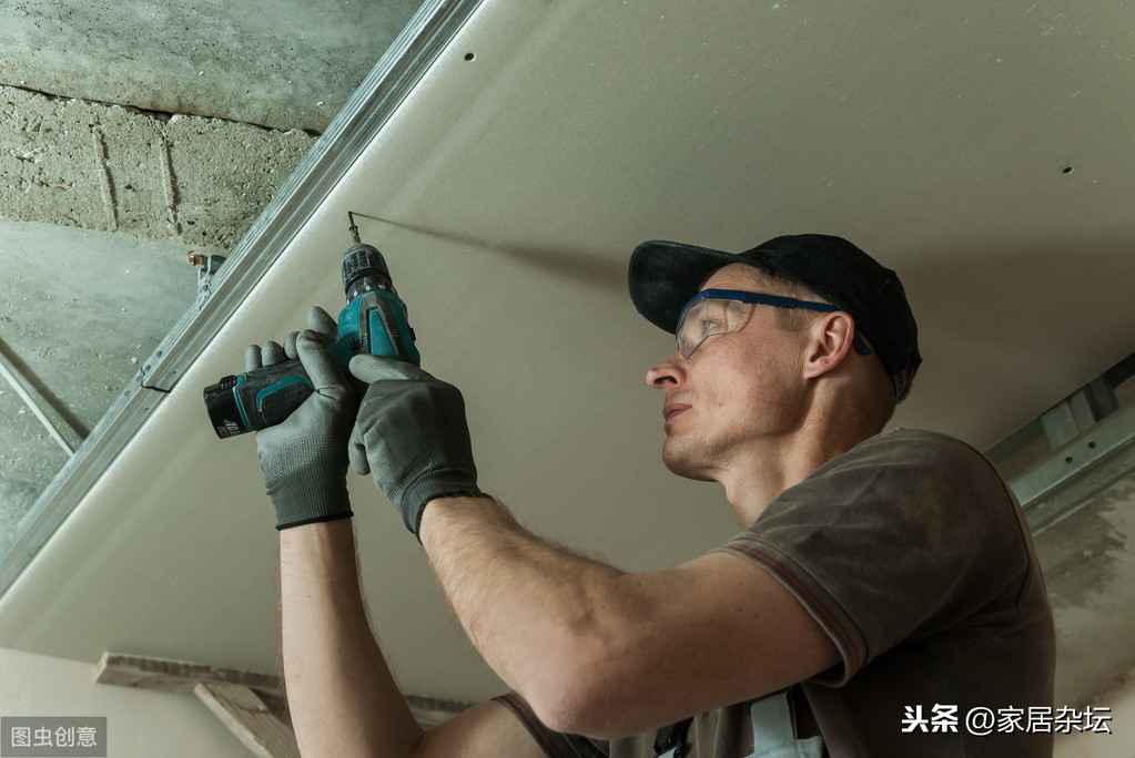 电力管安装卡子尺寸 电路中的PVC线管怎么安装？中间8米加一个过线盒吗？为什么？