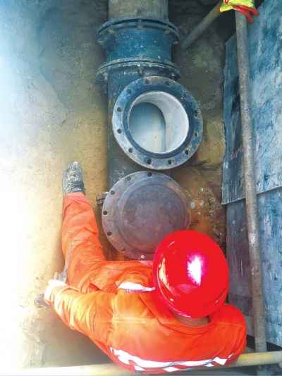 郑州PVC电力管160:3年内改造264公里老旧供水管,新管“钻”进旧管,蒸汽养护多用50年 郑州PVC电力管160:3年内改造264公里老旧供水管,新管“钻”进旧管,蒸汽养护多用50年